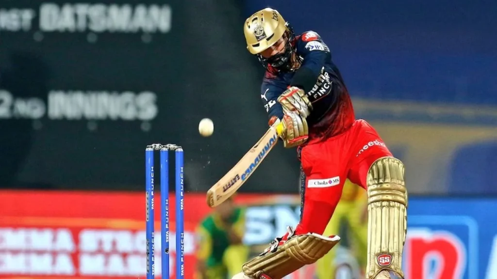 Dinesh Karthik Final Bow in IPL: Celebrating an Illustrious Career with Royal Challengers Bangalore